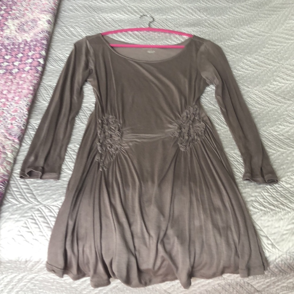 Long tan top - Picture 2 of 3